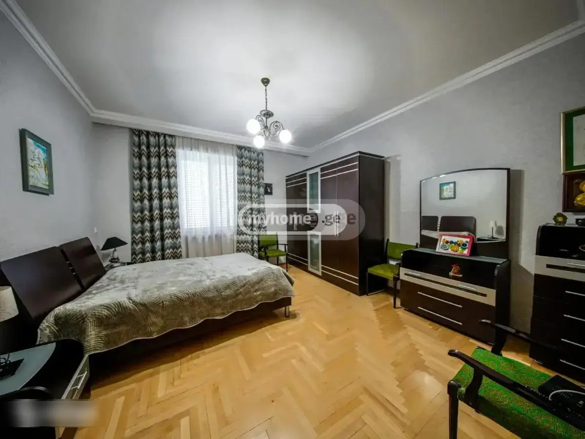 8 Room Private House For Rent In Didube view 10