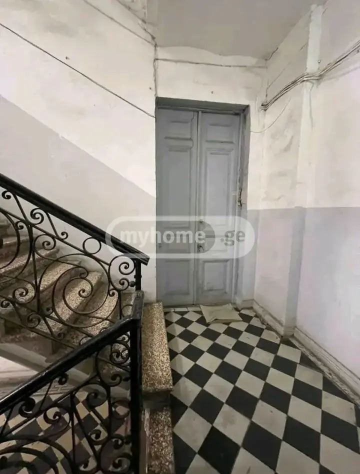 Universal Commercial Area For Rent In Sololaki view 4