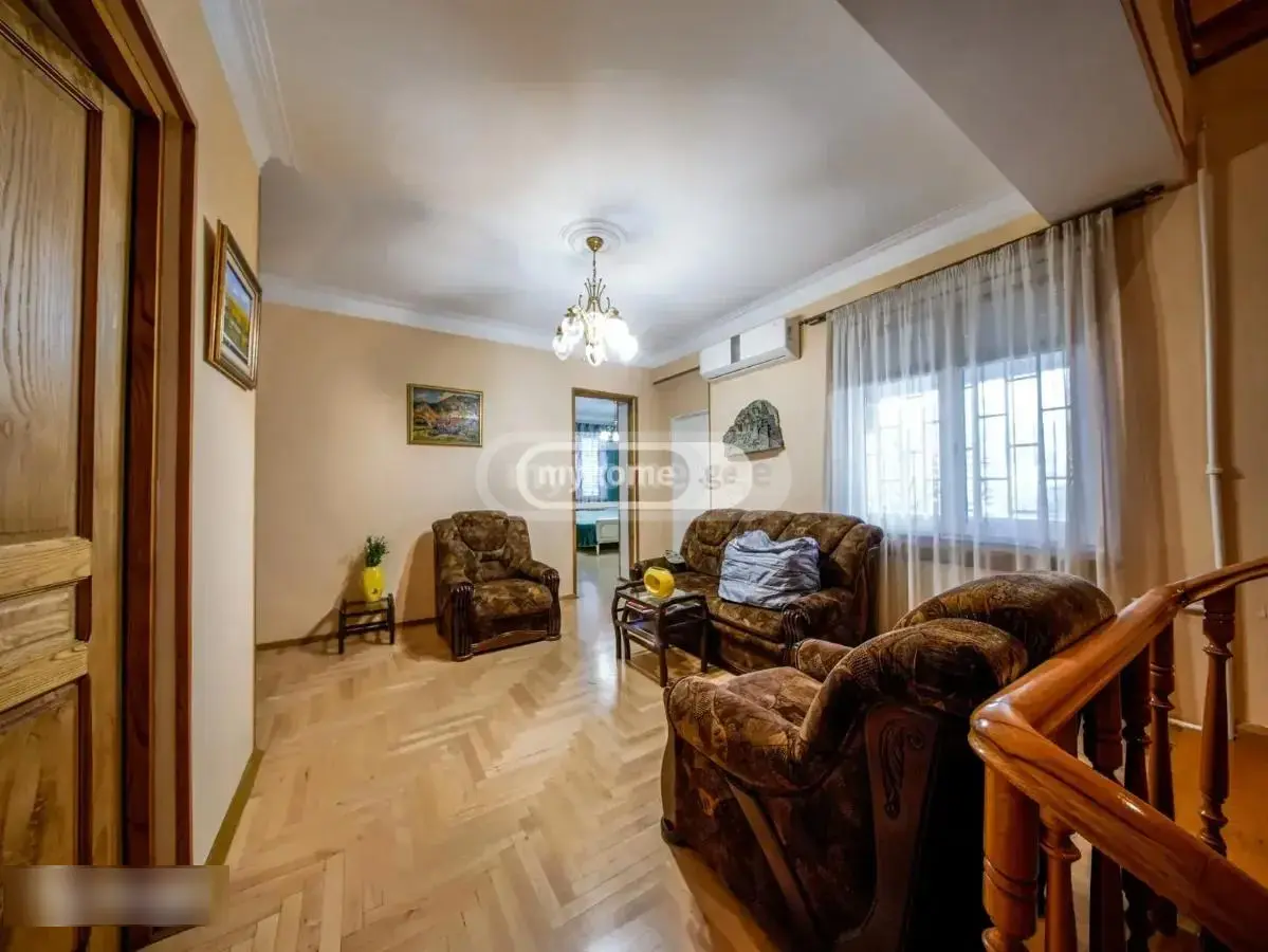 8 Room Private House For Rent In Didube view 6
