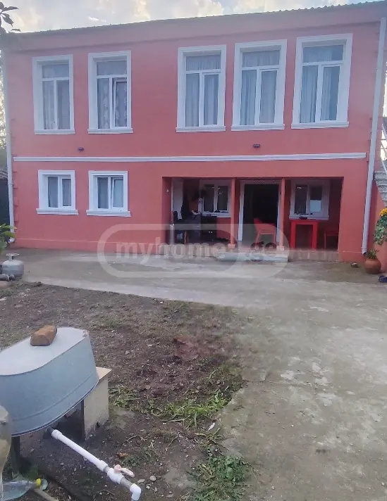 7 Room Private House For Sale view 1
