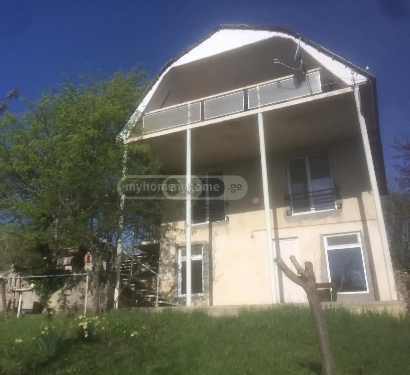 6 Room Country House For Sale view 2
