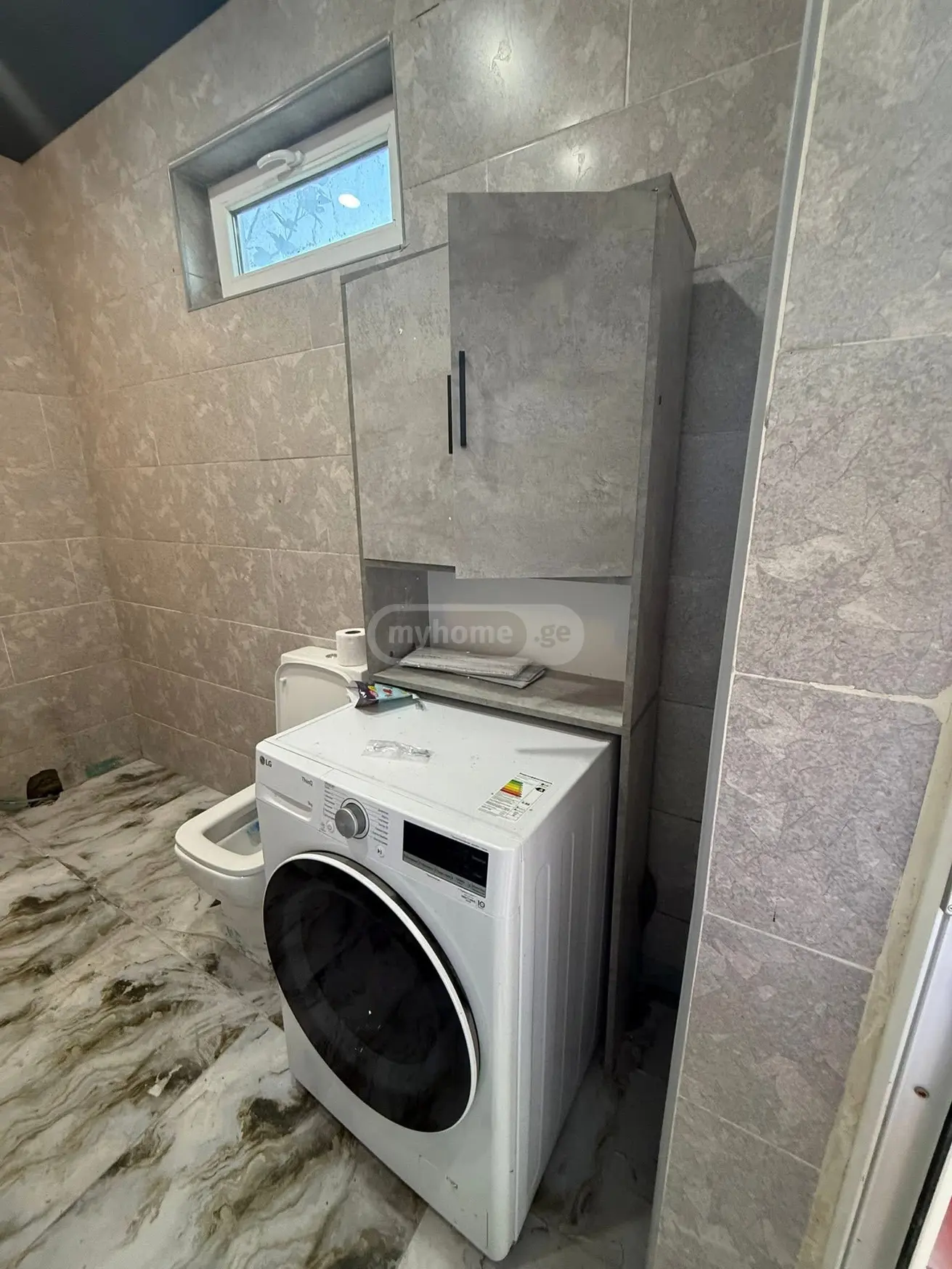 8 Room Private House For Sale view 10