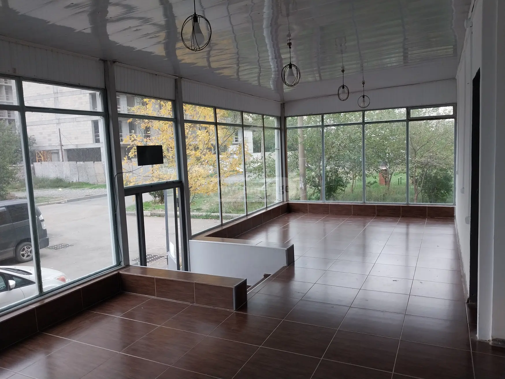 Universal Commercial Area For Rent In Rustavi view 2