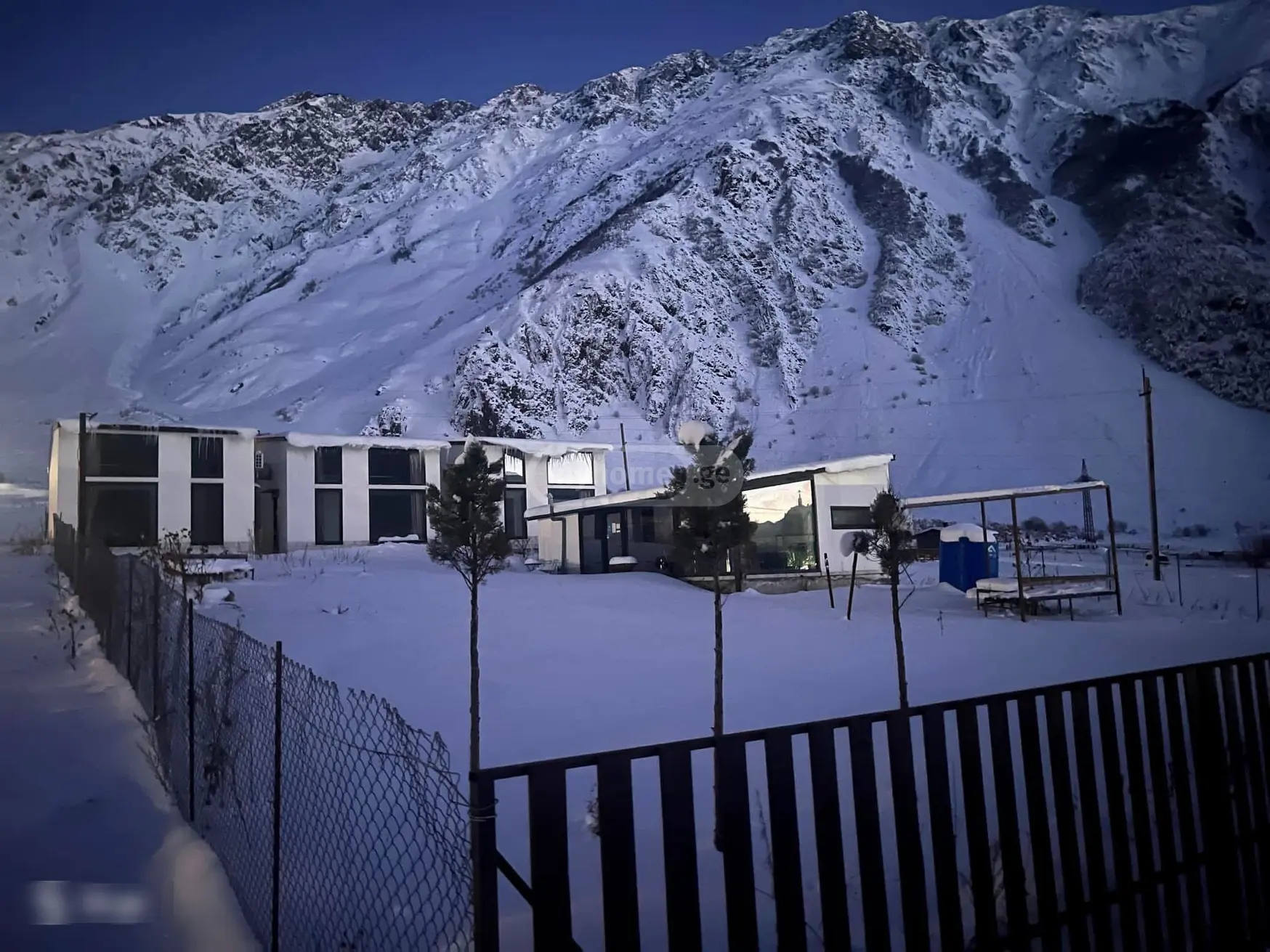 7 Room Hotel For Sale view 4