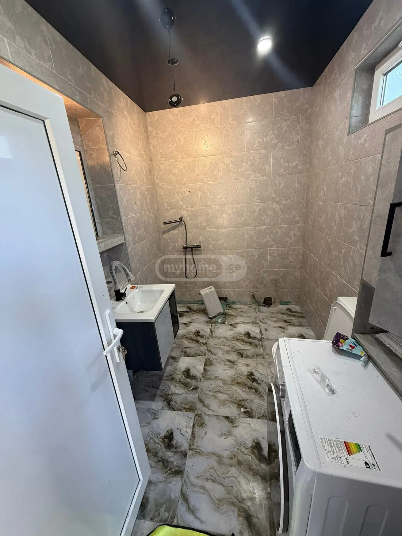 8 Room Private House For Sale view 9