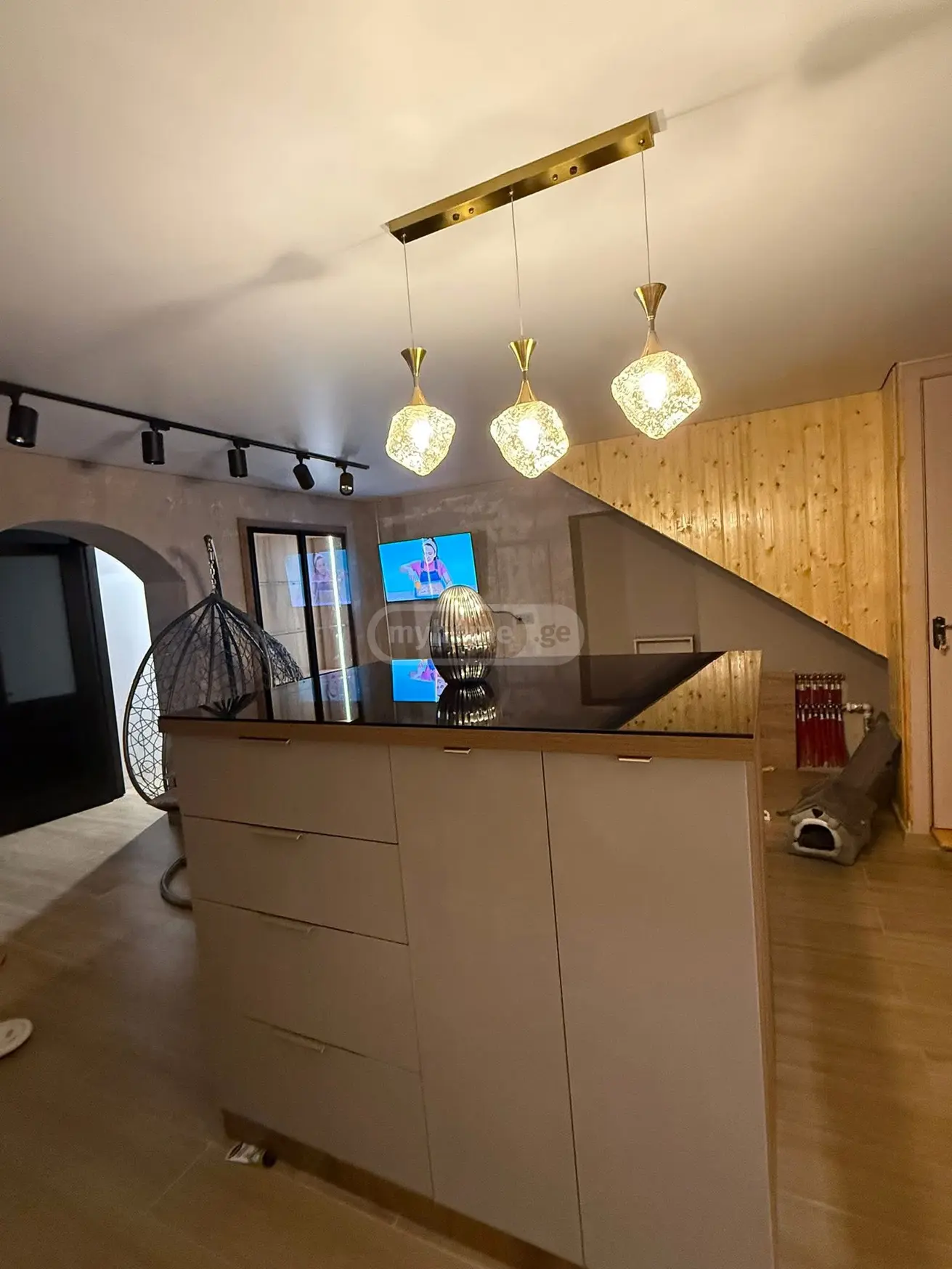 8 Room Private House For Sale view 6