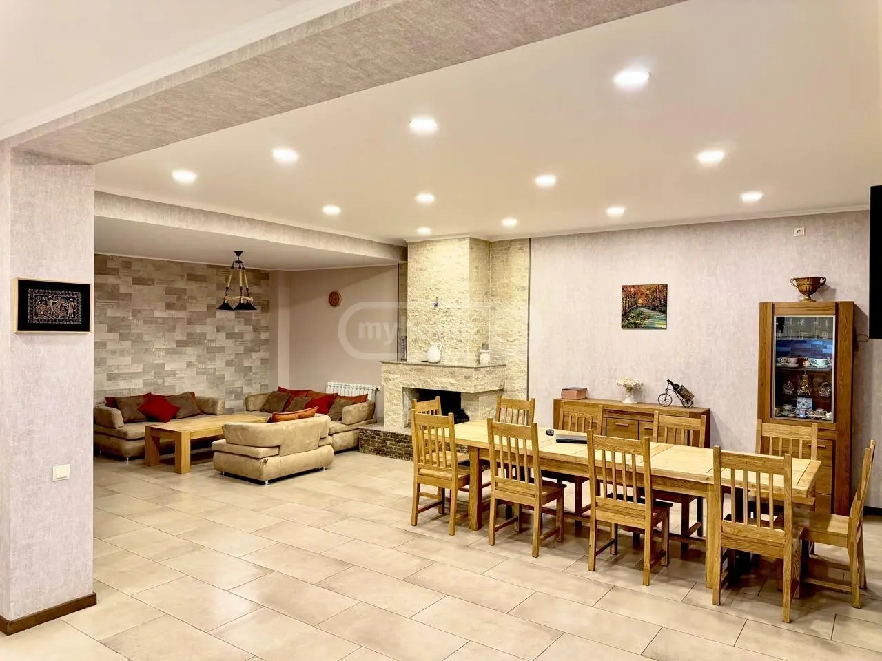 10+ Room Private House For Sale In Lisi Lake view 6