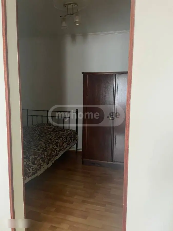 3 Room Private House For Rent In Sololaki view 11