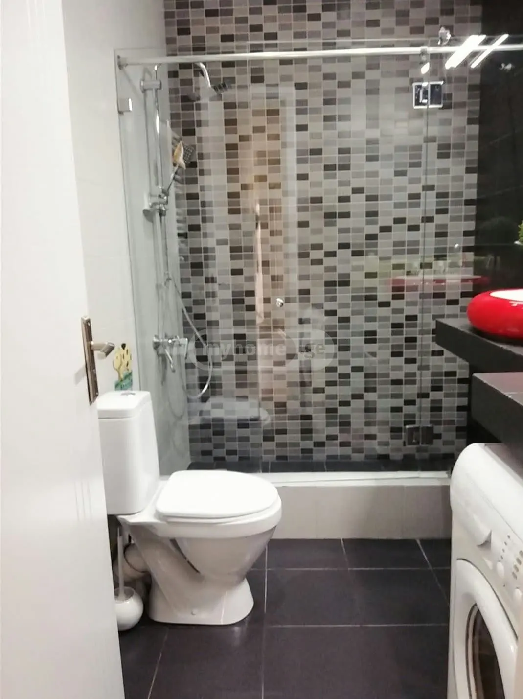 4 Room Private House For Rent In Sololaki view 8