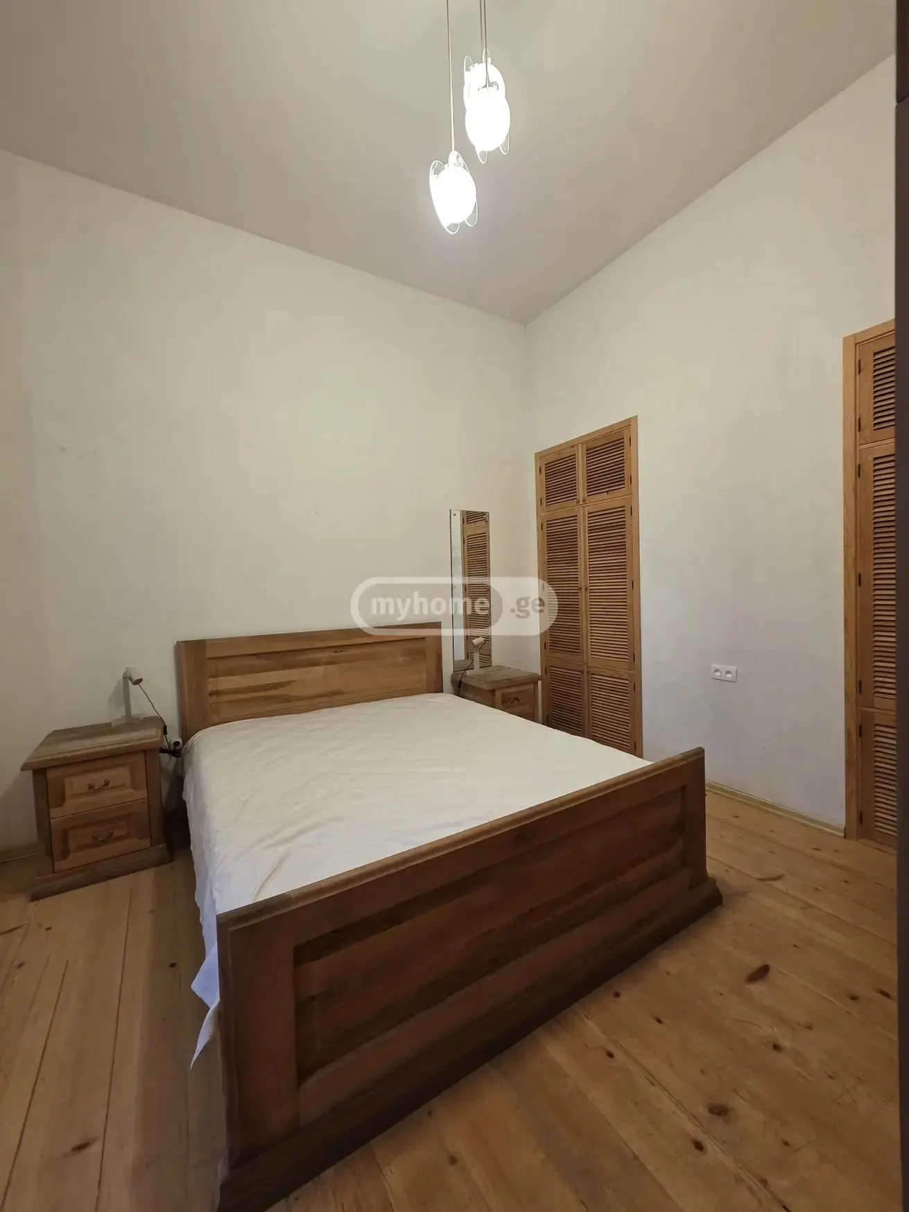 4 Room Apartment For Rent In Sololaki view 11