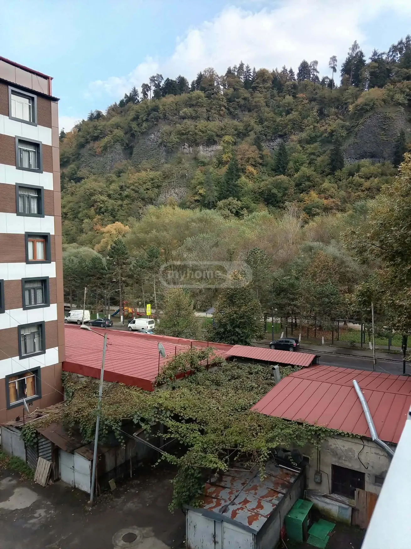 2 Room Apartment Daily Rent In Borjomi view 15