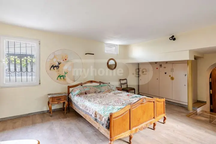 4 Room Private House For Rent In Vera view 11