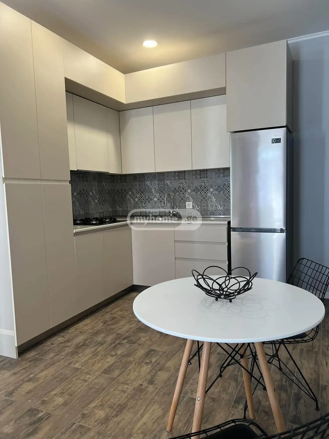 2 Room Apartment For Rent In Makhinjauri, In Batumi view 3