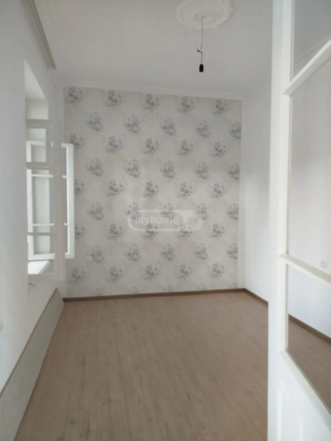9 Room Private House For Sale view 8