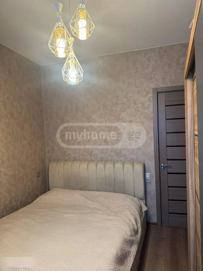 5 Room Private House For Sale view 3