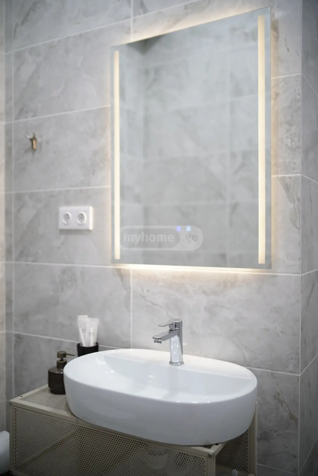 1 Room Apartment Daily Rent In Digomi view 7
