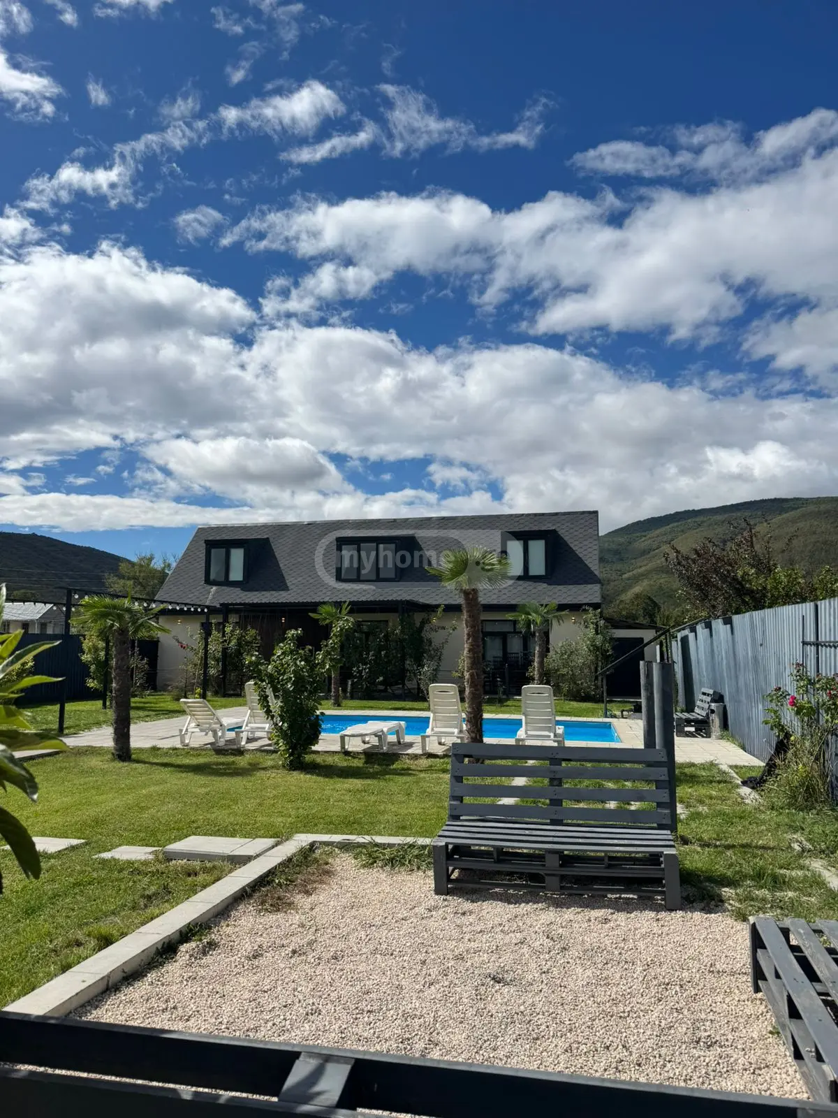 6 Room Private House Daily Rent In Natakhtari, In Mtskheta Municipality view 1
