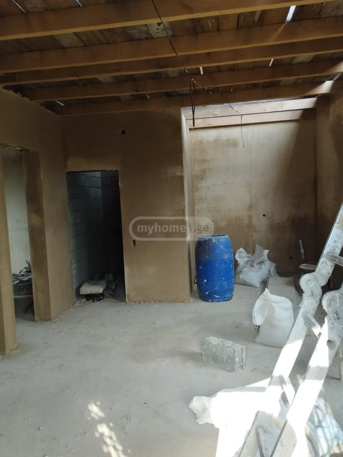 5 Room Apartment For Sale view 3