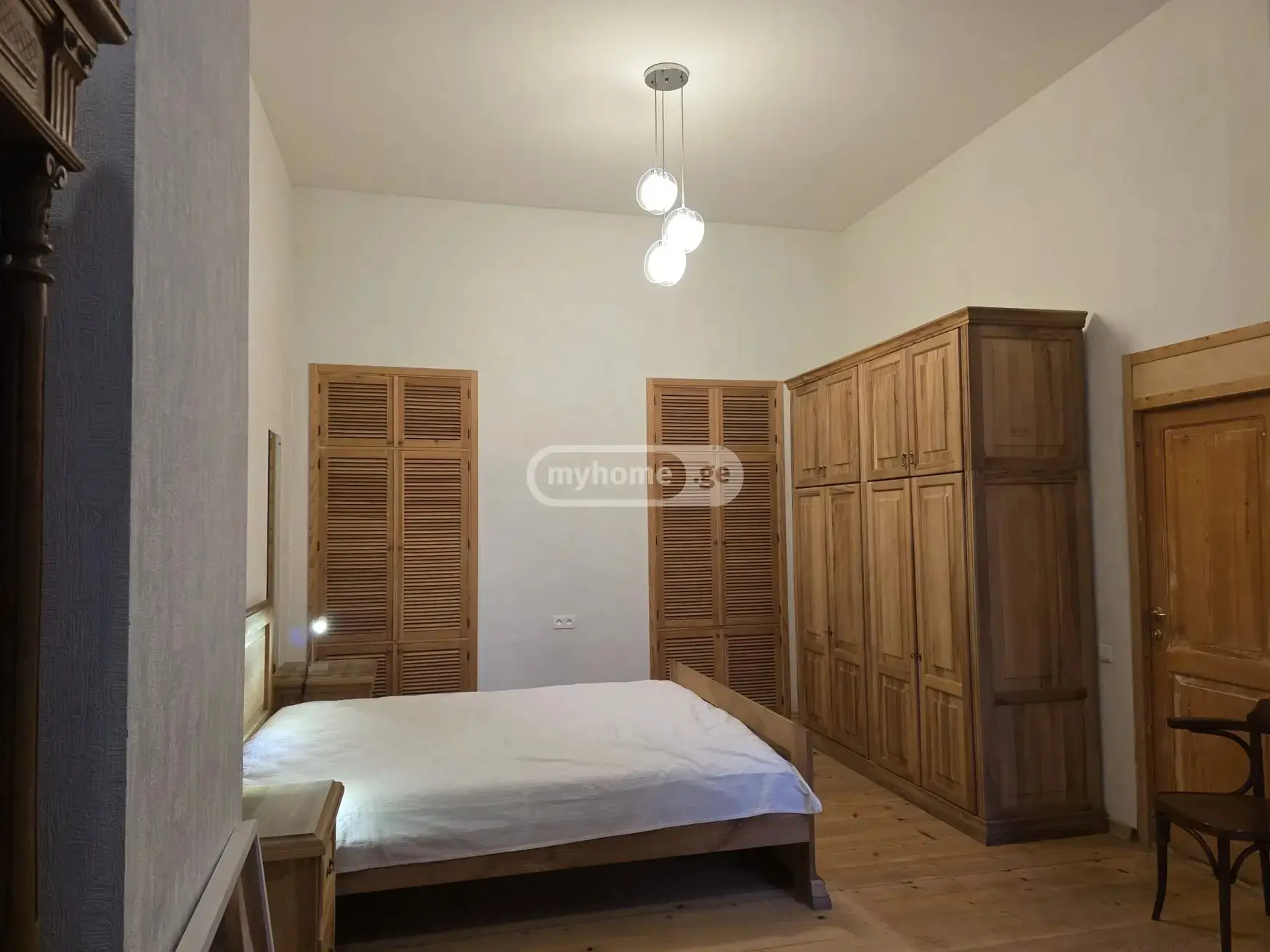 4 Room Apartment For Rent In Sololaki view 1