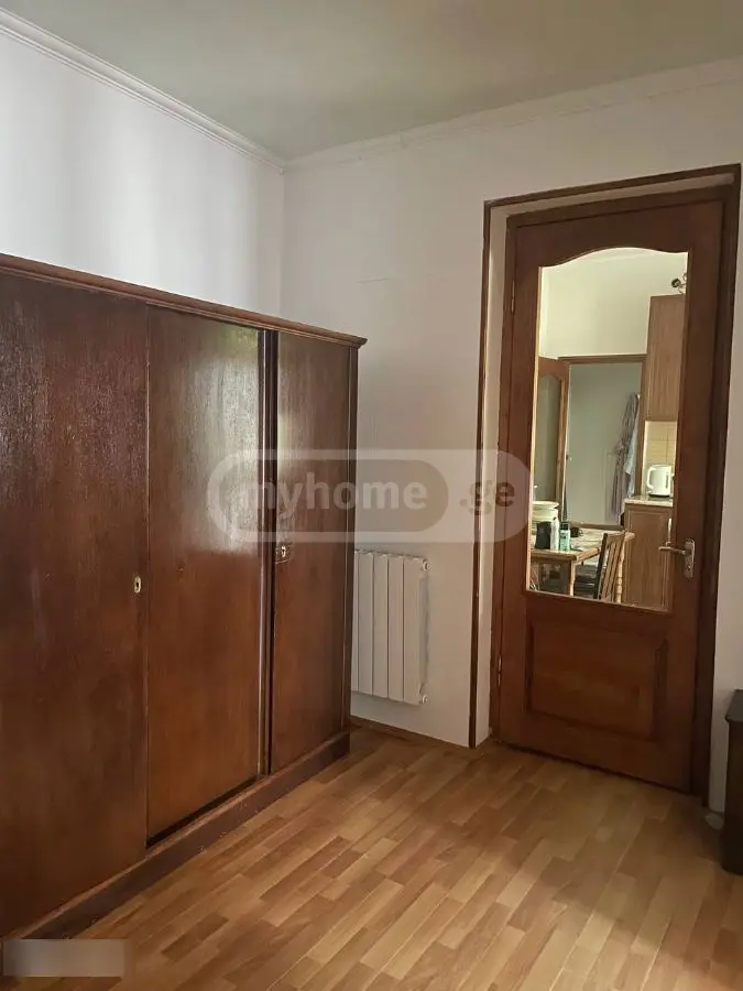 3 Room Private House For Rent In Sololaki view 5