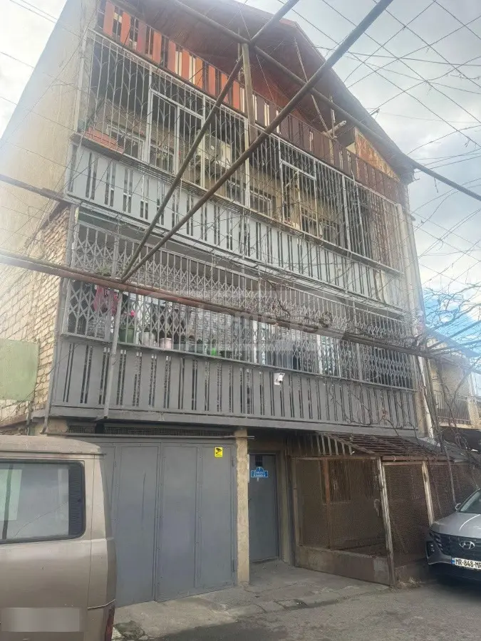 5 Room Private House For Sale view 9