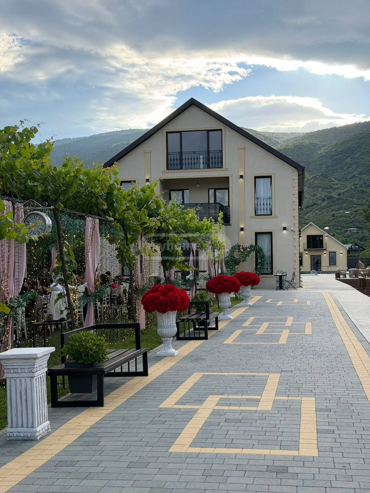 7 Room Private House Daily Rent In Natakhtari, In Mtskheta Municipality view 1