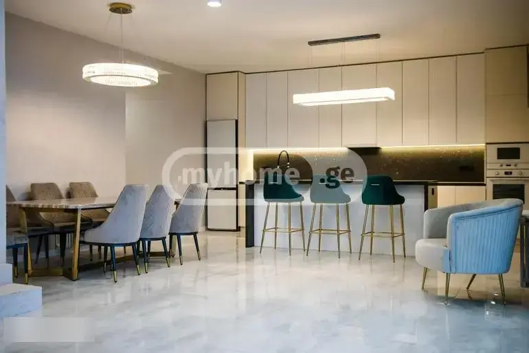 7 Room Private House For Rent In Sololaki view 11