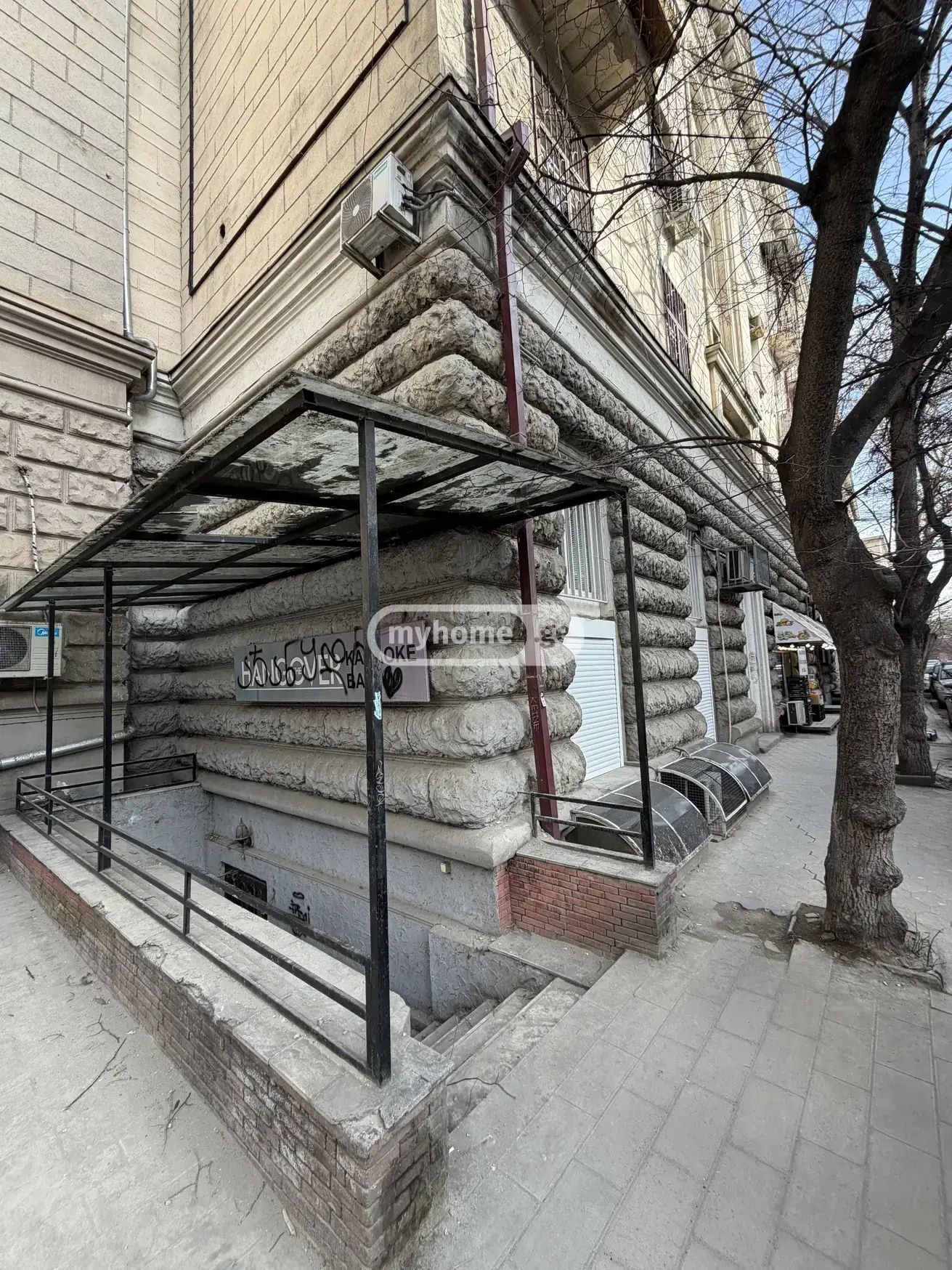 Universal Commercial Area For Sale In Vake view 2