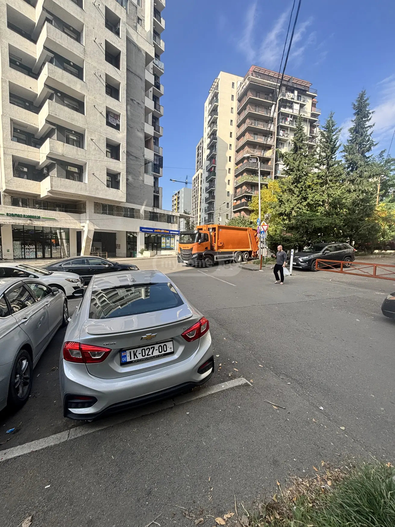 Universal Commercial Area For Rent In Vazisubani view 3