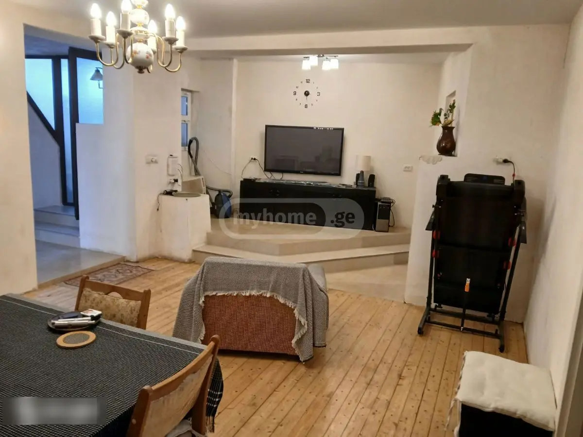 4 Room Private House For Sale view 12