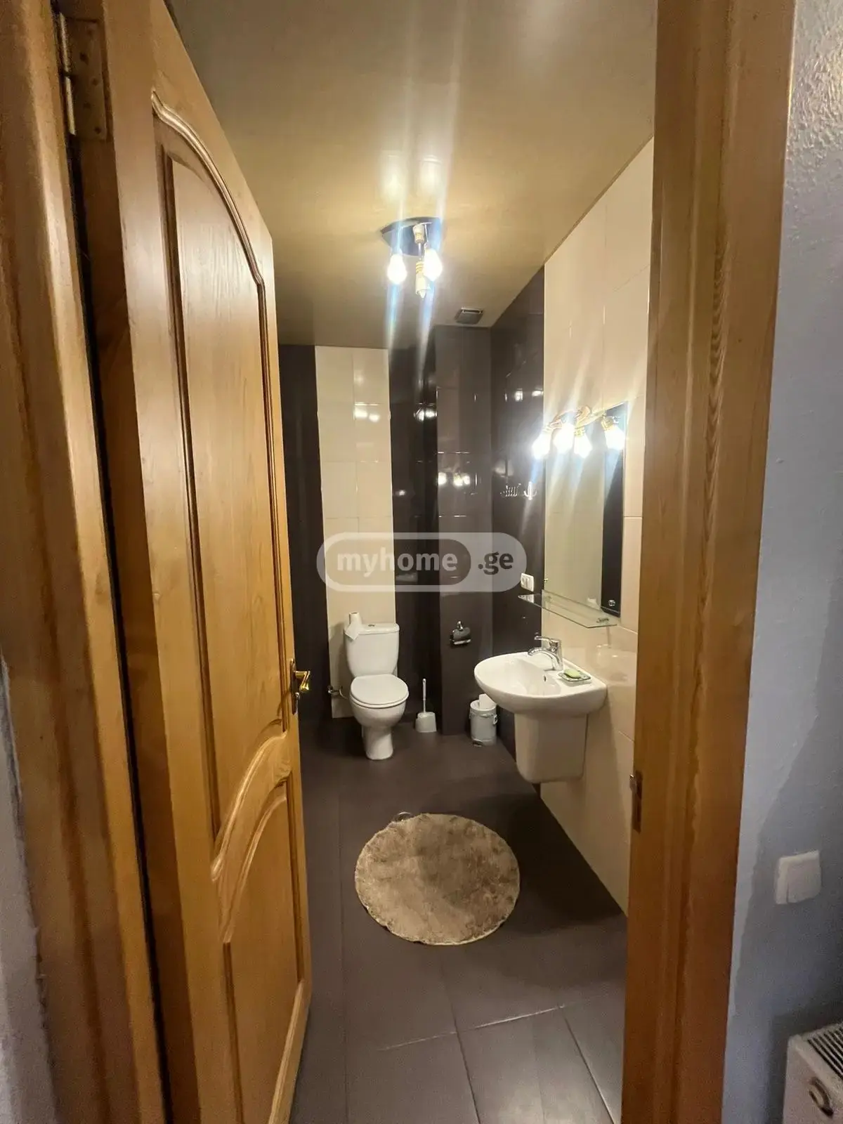 4 Room Apartment For Rent In Mtatsminda view 11