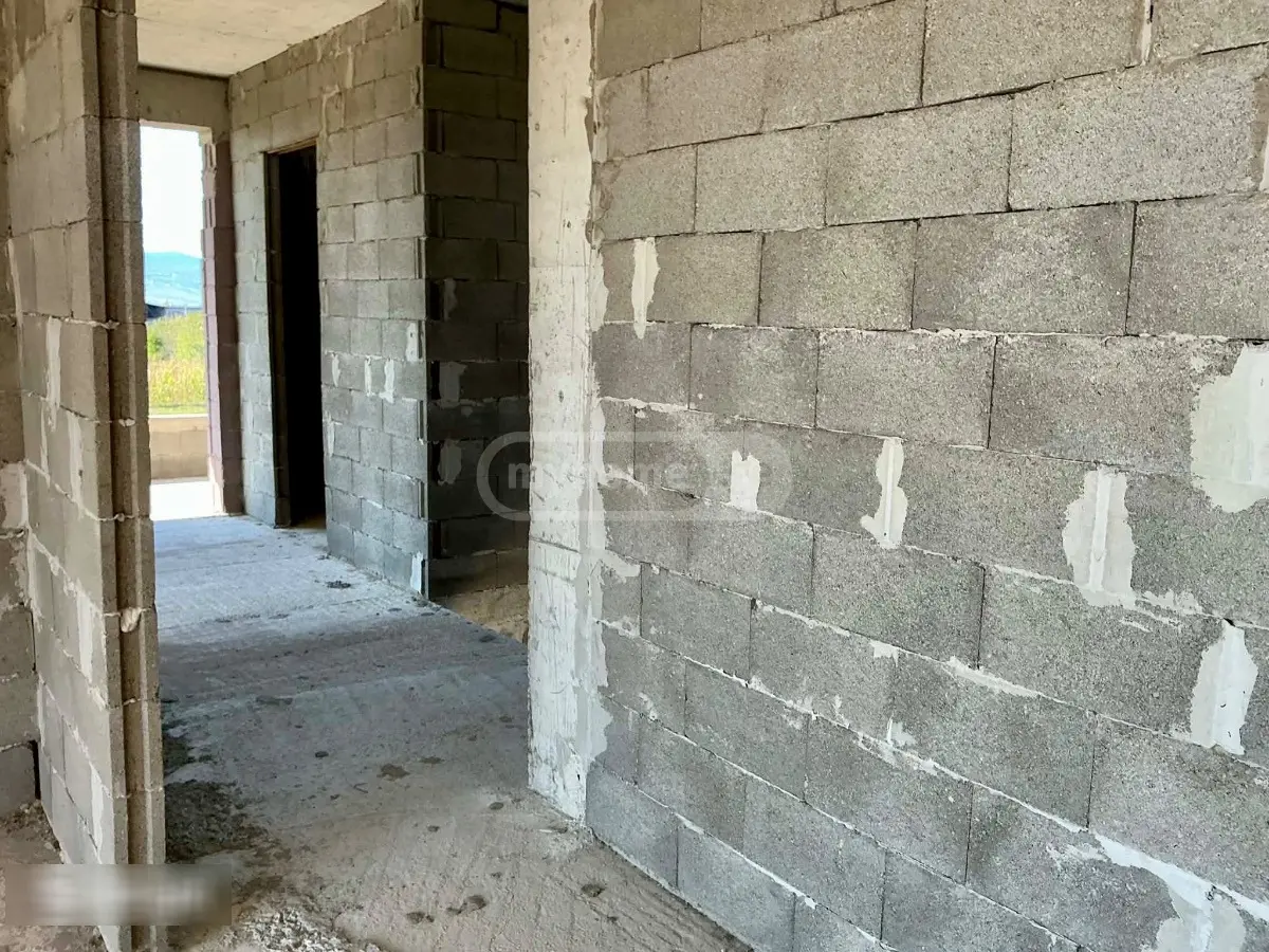 6 Room Private House For Sale view 4