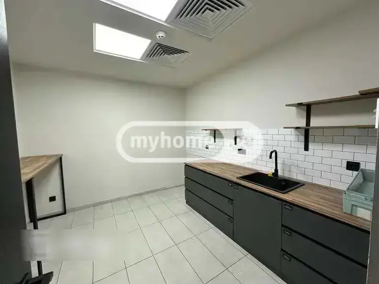 Office Commercial Area For Rent In Mtatsminda view 3
