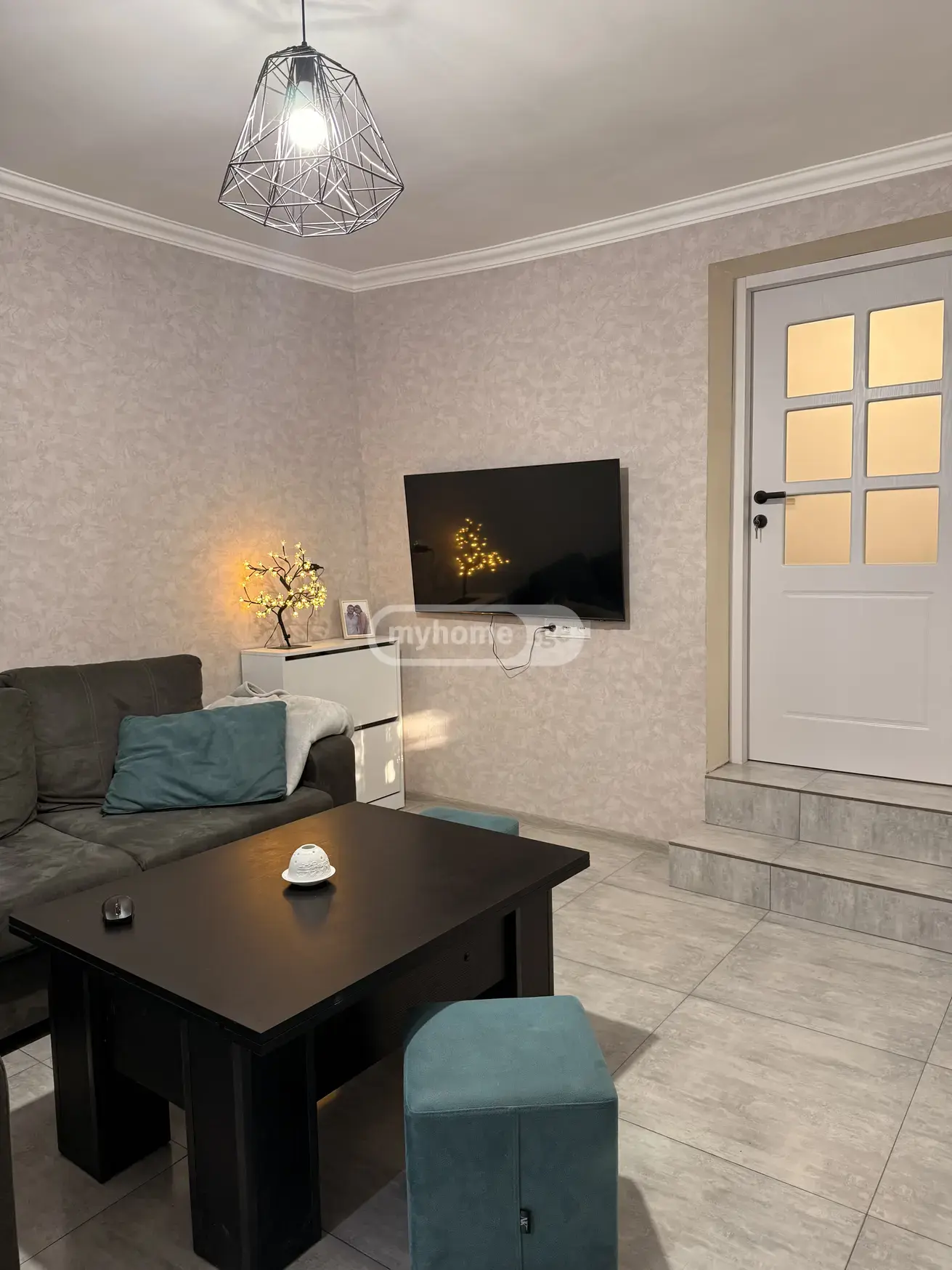 7 Room Private House For Sale view 3