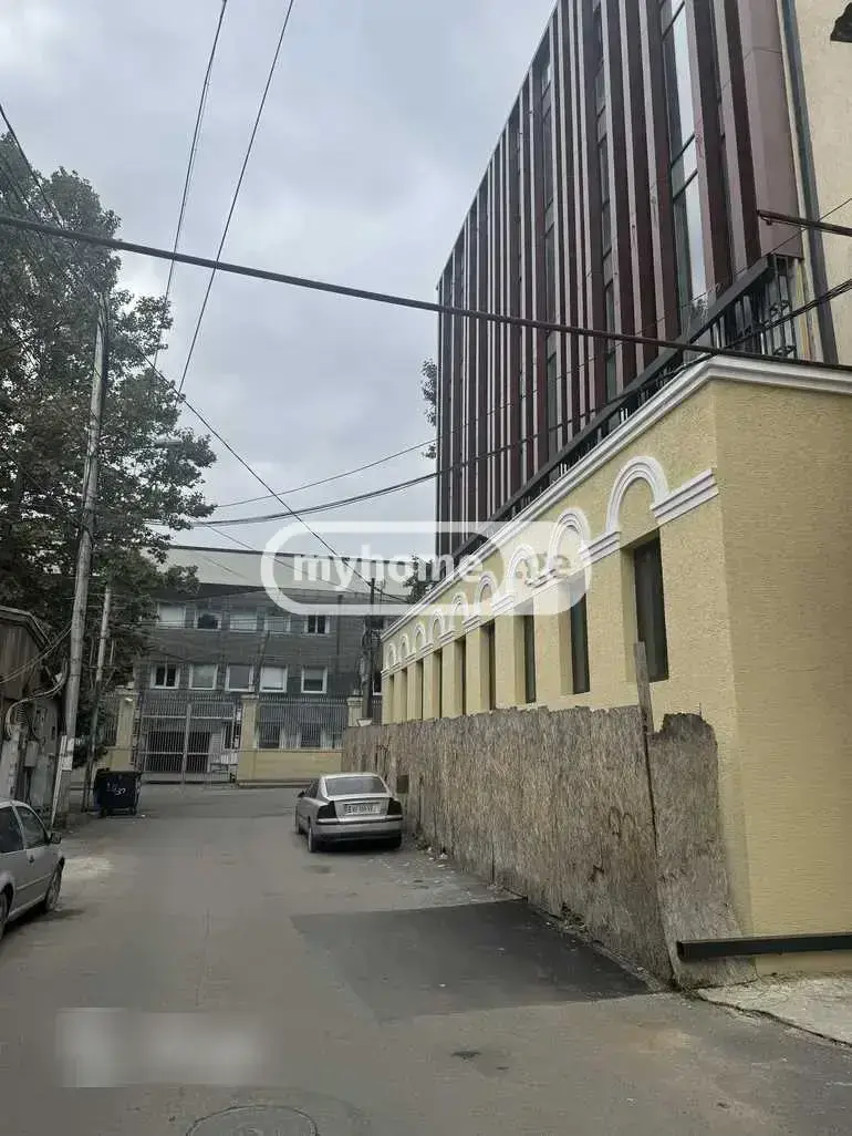 Office Commercial Area For Rent In Avlabari view 4