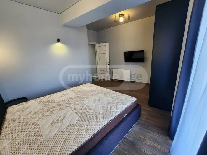3 Room Apartment For Rent In Vera view 4