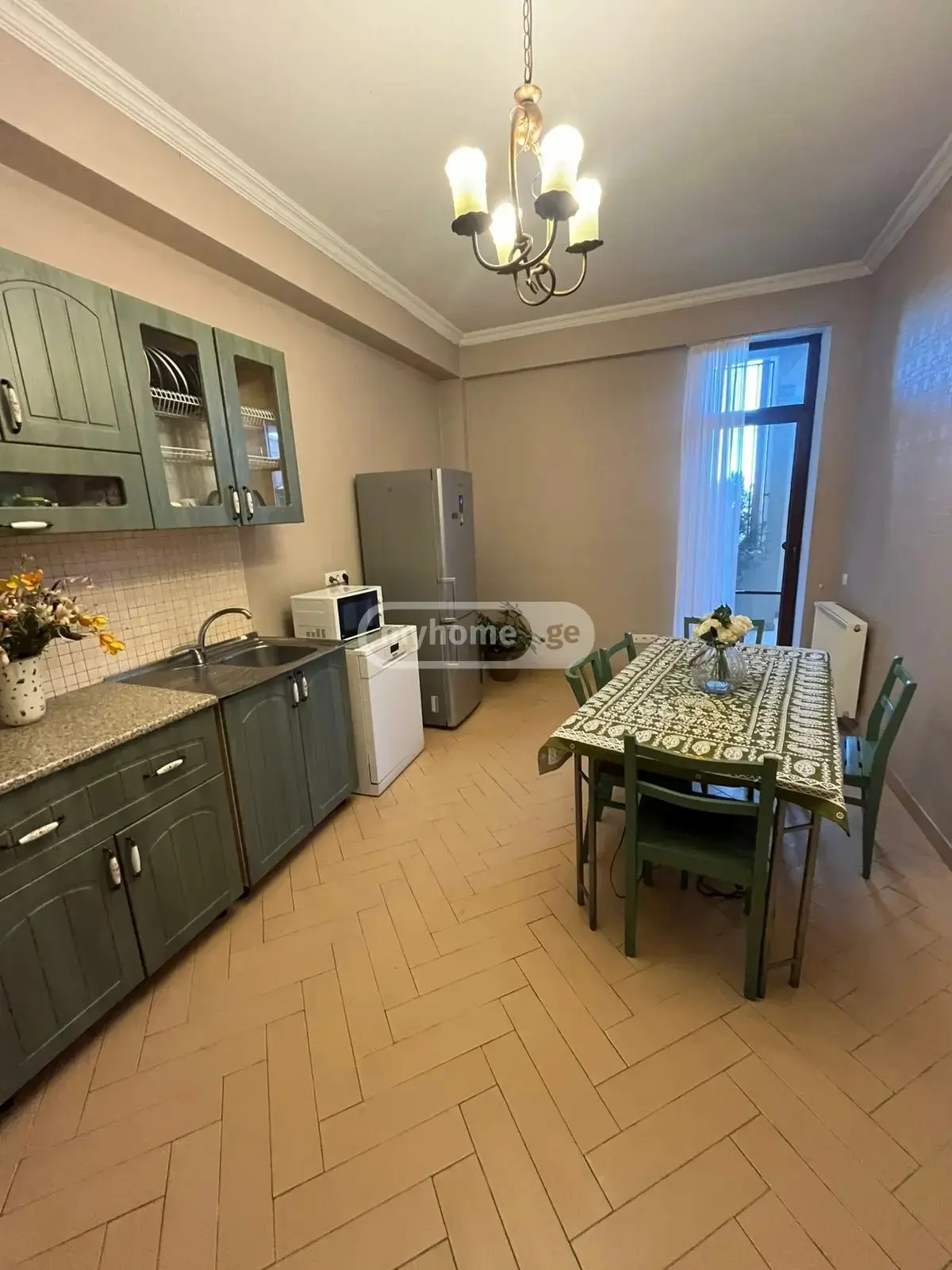 4 Room Apartment For Rent In Mtatsminda view 8
