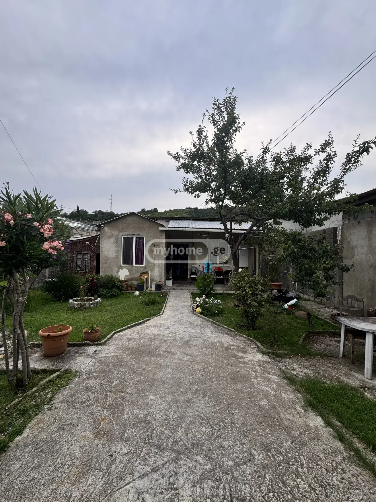 3 Room Private House For Sale view 3