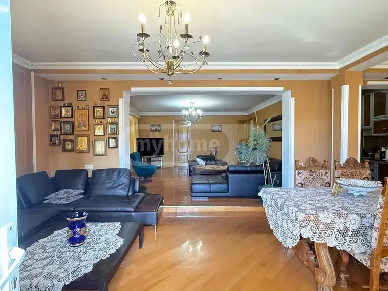 4 Room Apartment For Sale view 3
