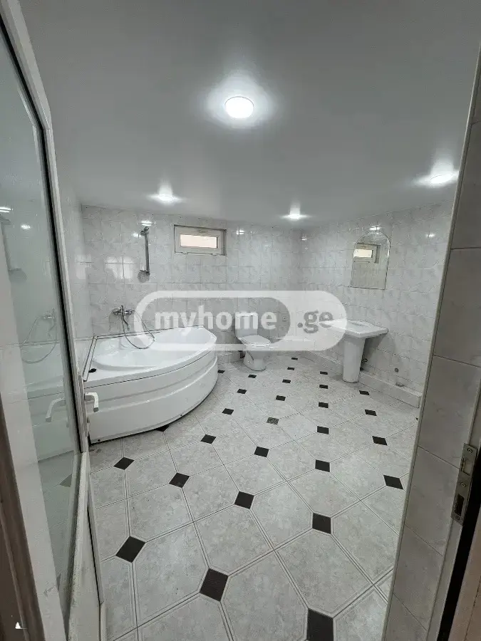 6 Room Private House For Rent In Nadzaladevi view 4