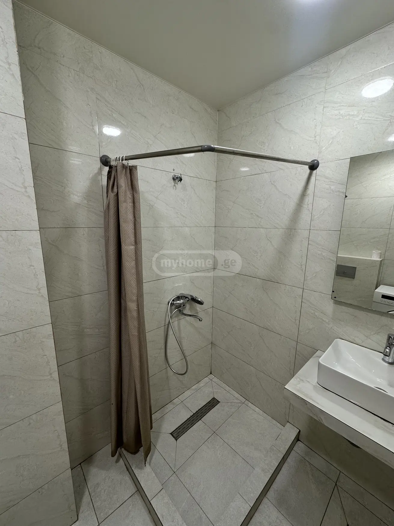 2 Room Apartment Daily Rent In Didube view 9