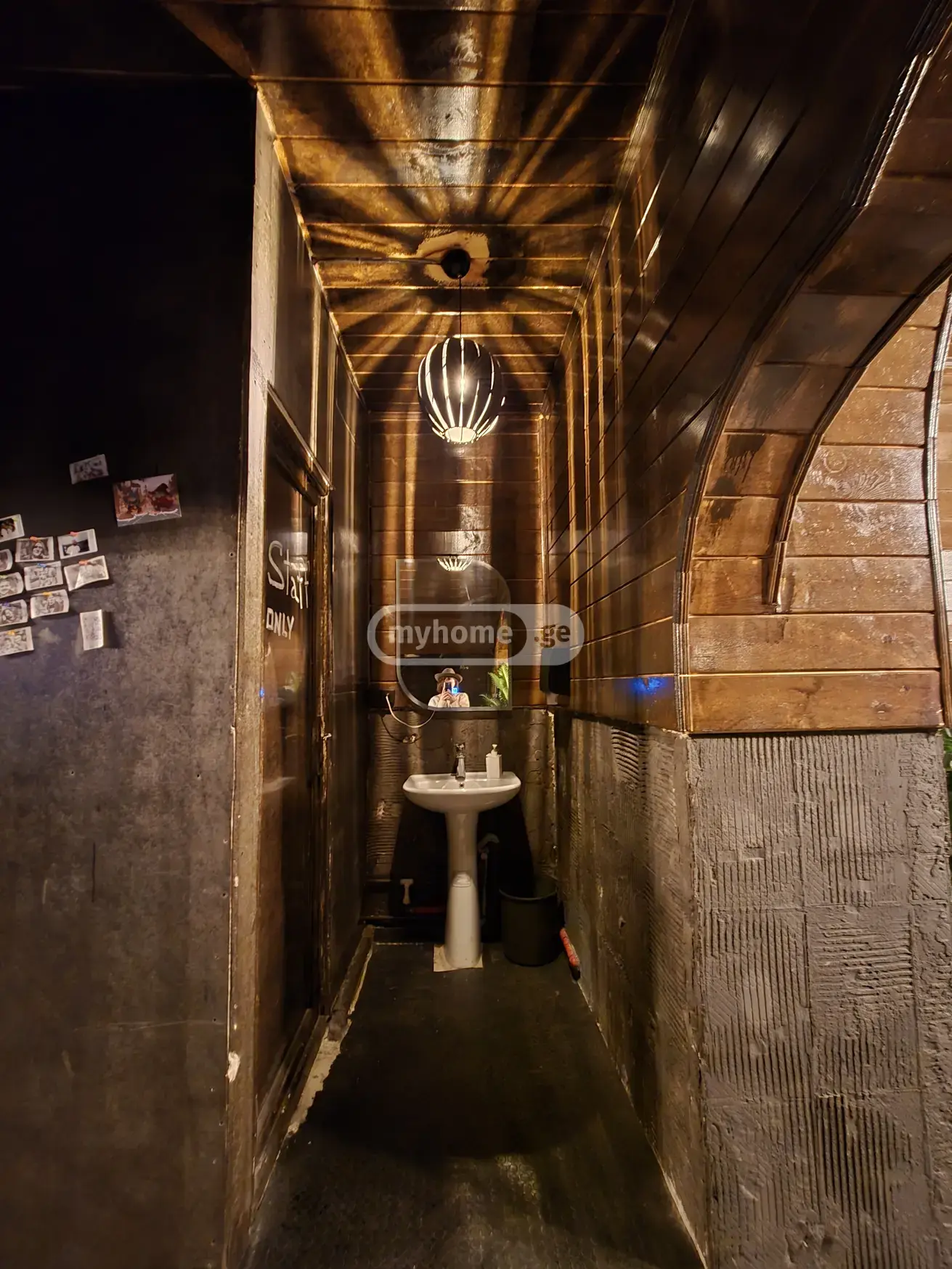 Part Basement Commercial Area For Rent In Vera view 4