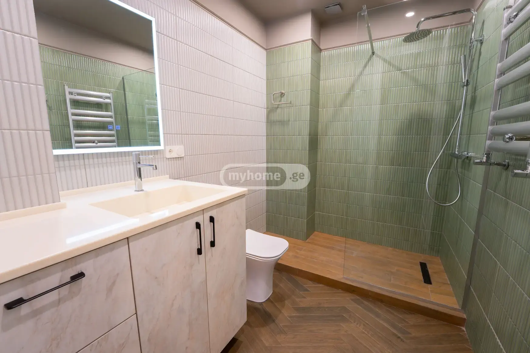 2 Room Apartment For Rent In Mtatsminda view 8