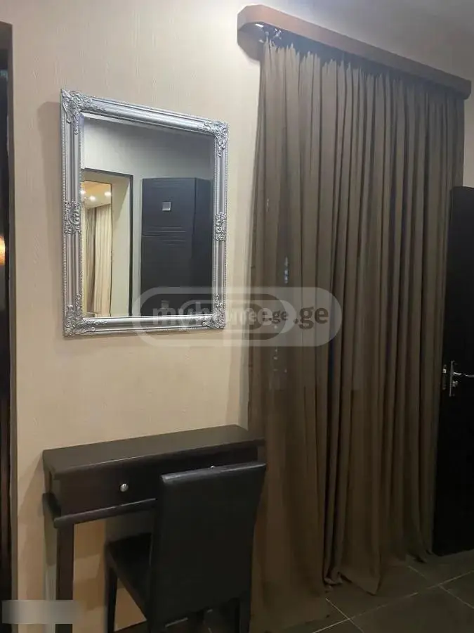 4 Room Apartment For Rent In Mtatsminda view 12