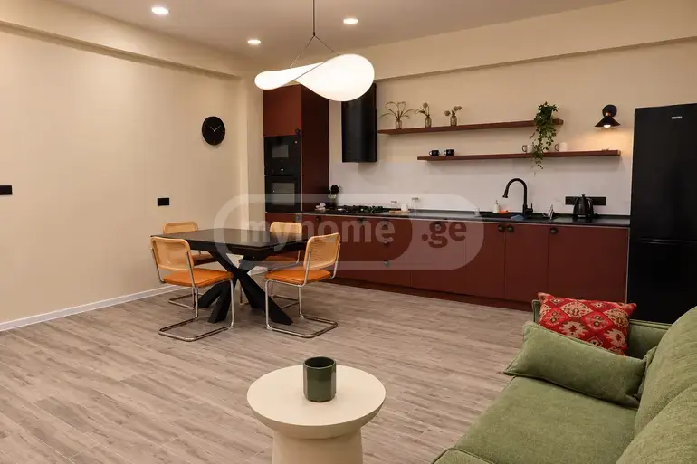 4 Room Apartment For Rent In Mtatsminda view 1
