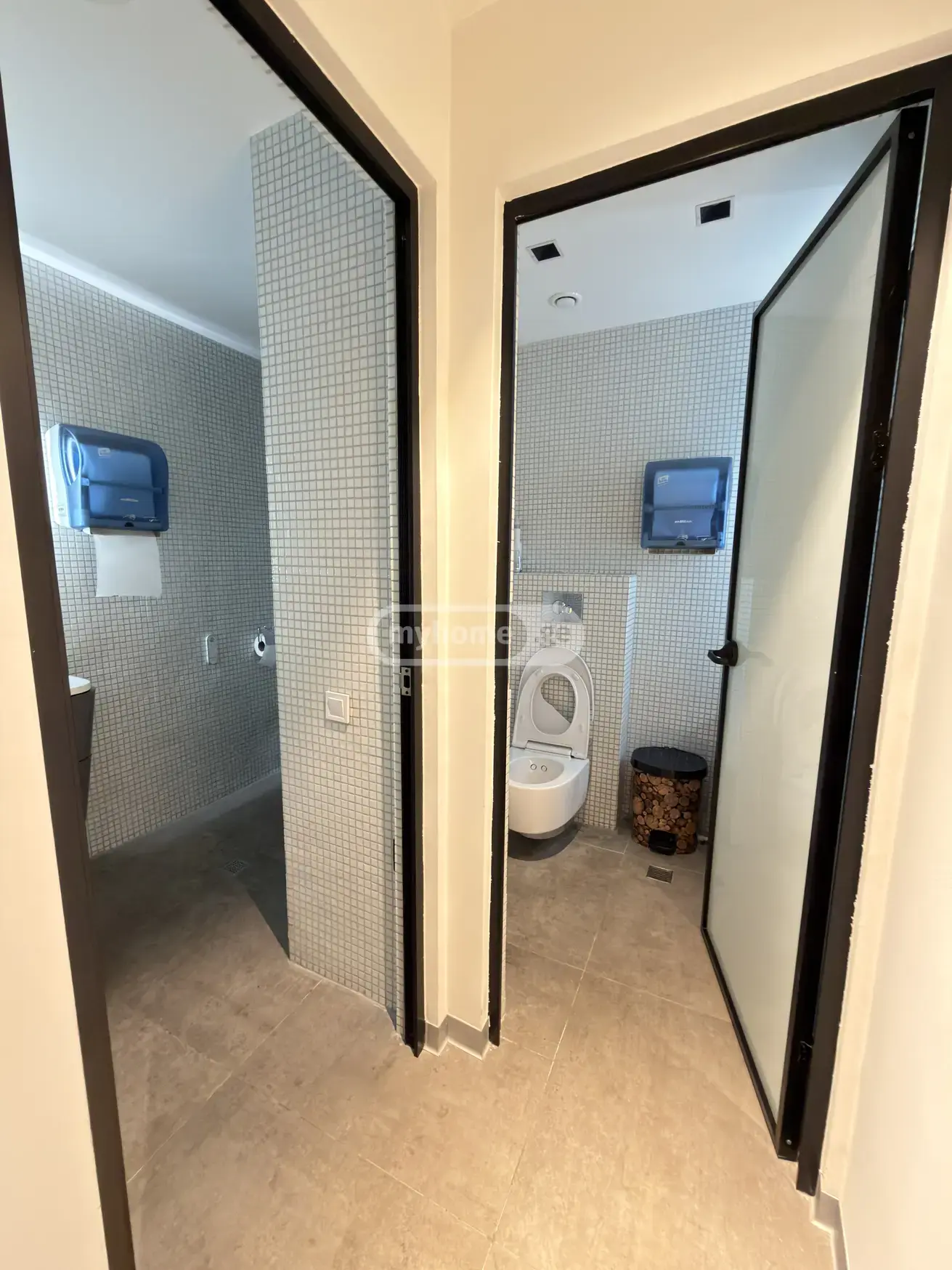 Office Commercial Area For Rent In Mtatsminda view 14