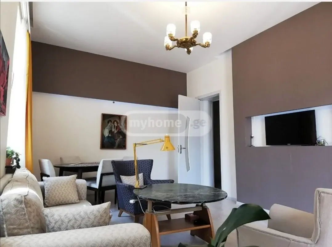 3 Room Private House For Rent In Sololaki view 2