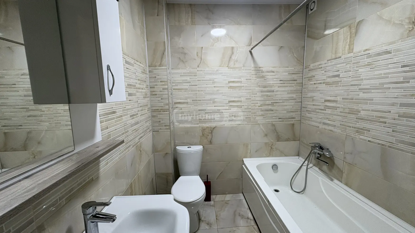 3 Room Private House For Sale view 10