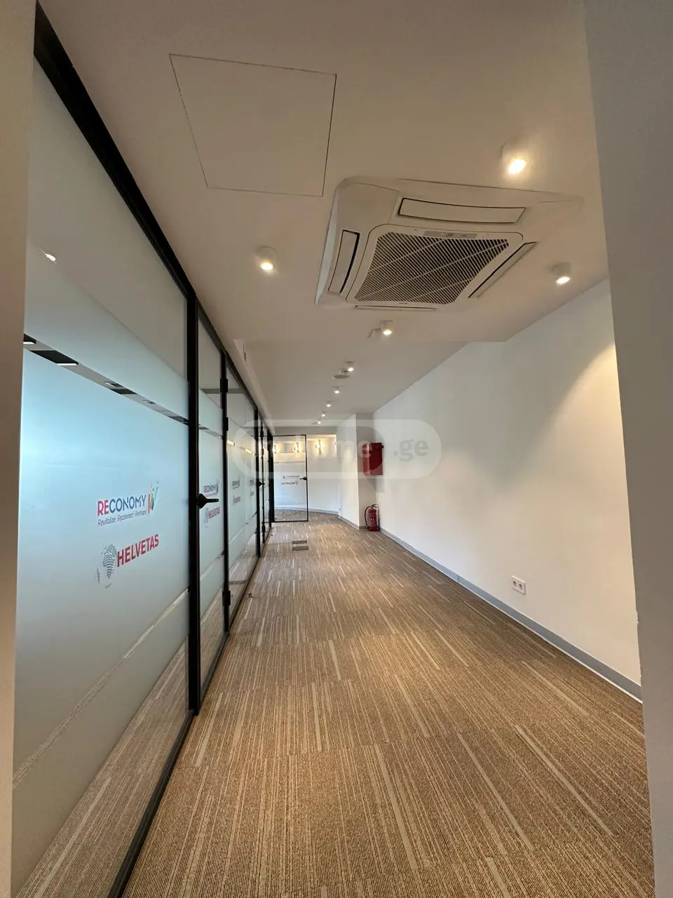Office Commercial Area For Rent In Mtatsminda view 9