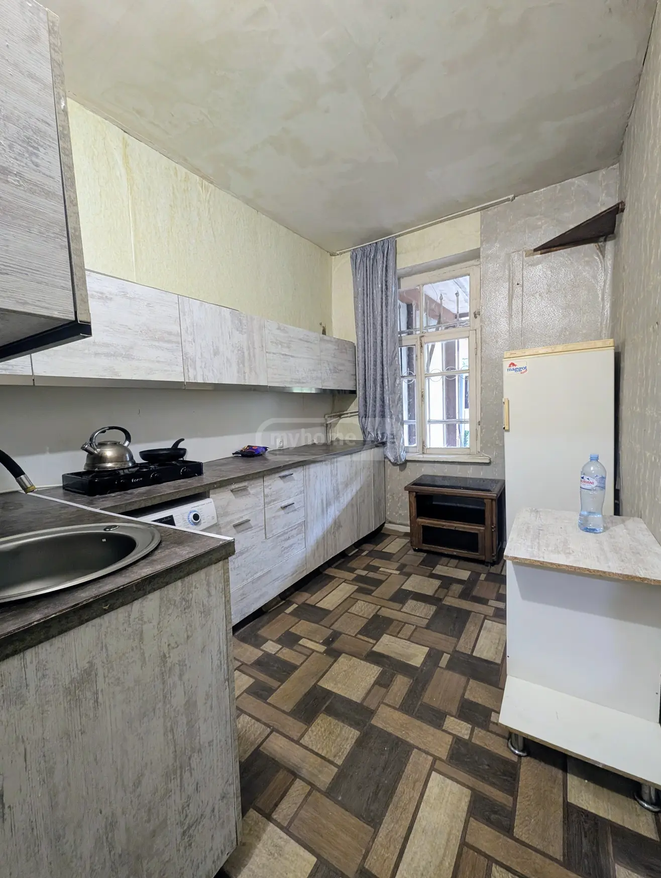 2 Room Apartment For Rent In Sanzona view 5